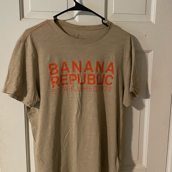 Banana Republic Other - Banana Republic Graphic T Banana Republic Other - Banana Republic Graphic T